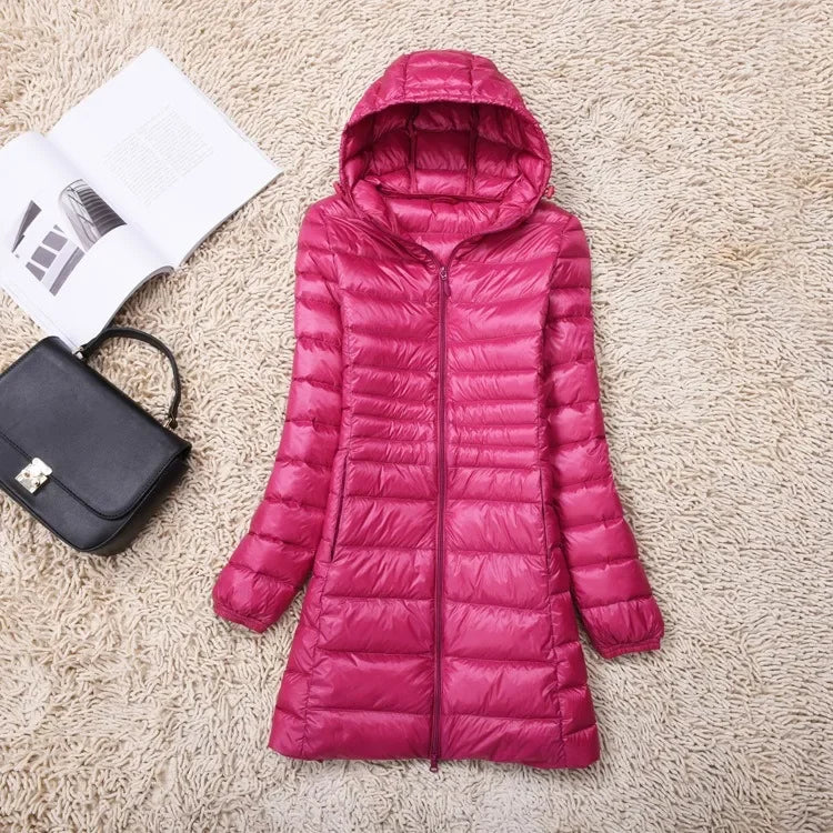 Let dame dunjakke med hætte – hvid andedun | NEXO-BOUTIQUE